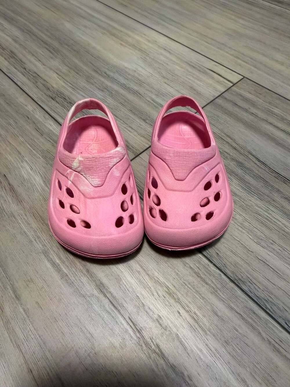 Wonder Nation Toddler Girls Pink Foam Clogs Slip-On Shoes